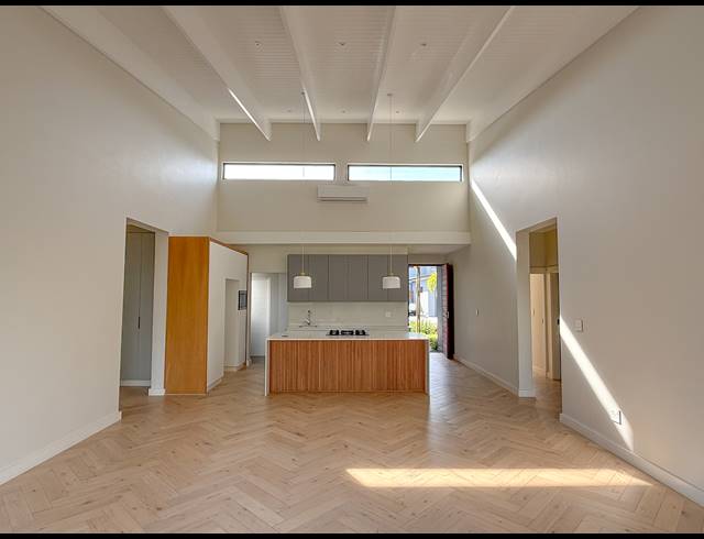 3 BEDROOM TOWNHOUSE FOR SALE IN SALT ROCK